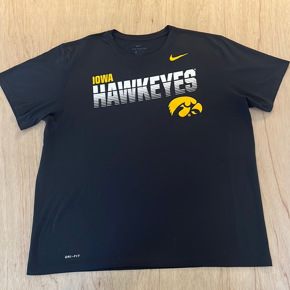 Nike IOWA HAWKEYES Logo Tee Shirt Mens Size XXL Black Yellow Dri Fit Athletic